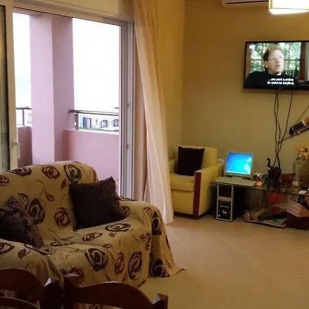 Roumpini Homes Apartmán *