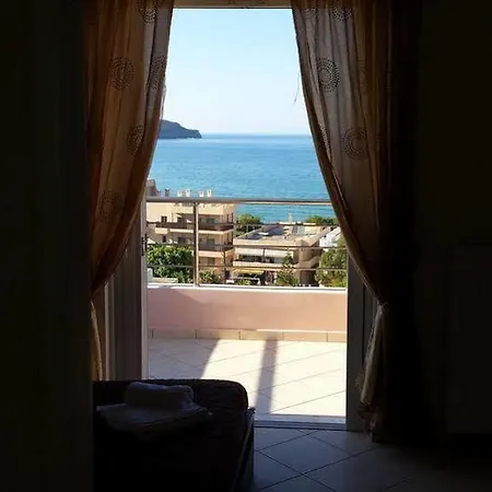 Roumpini Homes Apartmán *