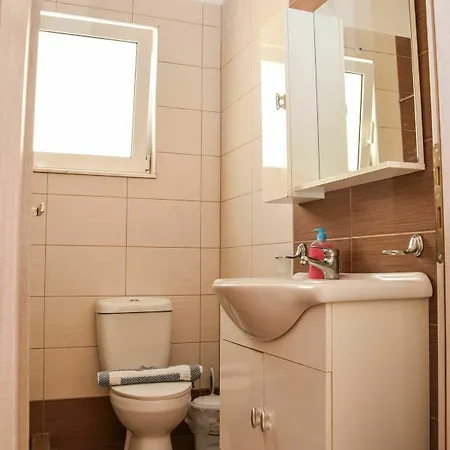 Roumpini Homes アパート